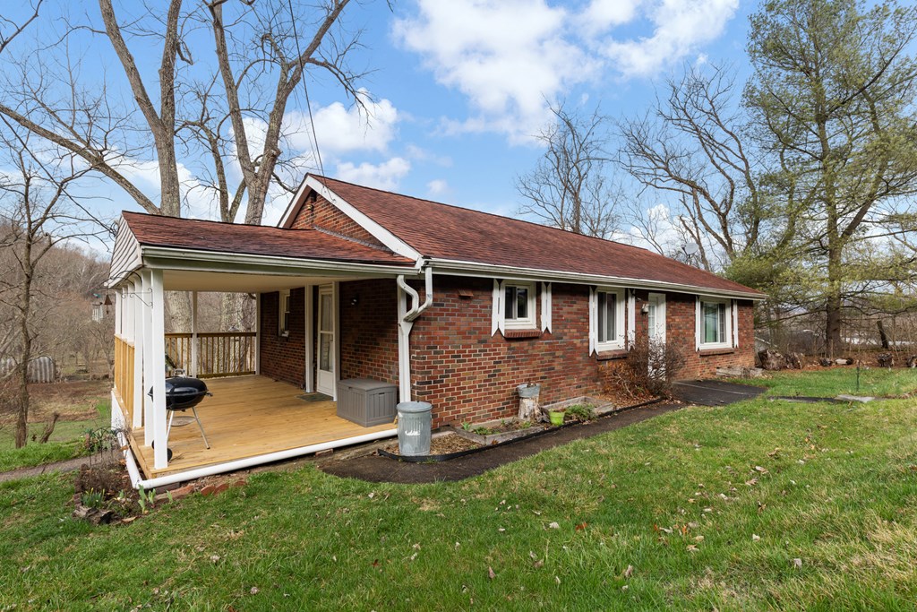 441 Big Grave Creek Road