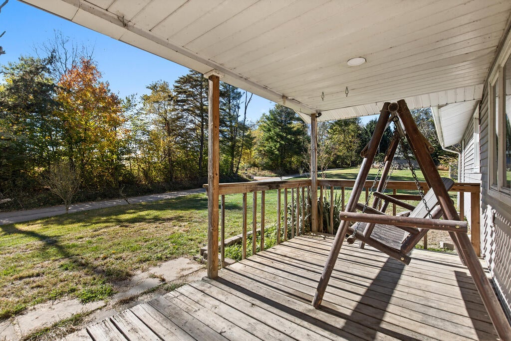 1083 Mcadoo Ridge Rd