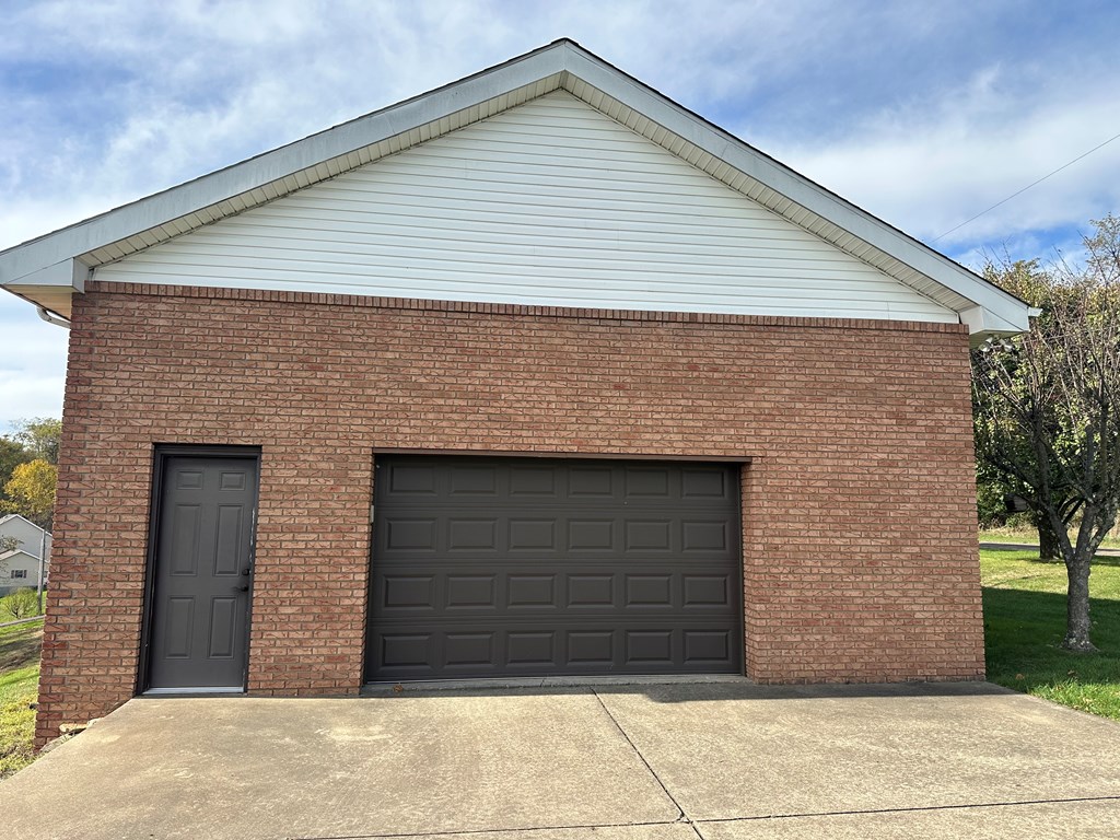 1290 WEST ALEXANDER RD