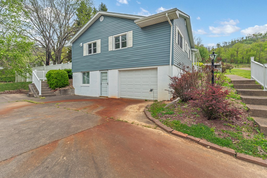 170 Fairview Drive