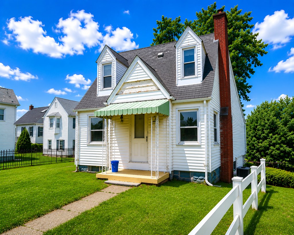 24 Pleasant View Avenue