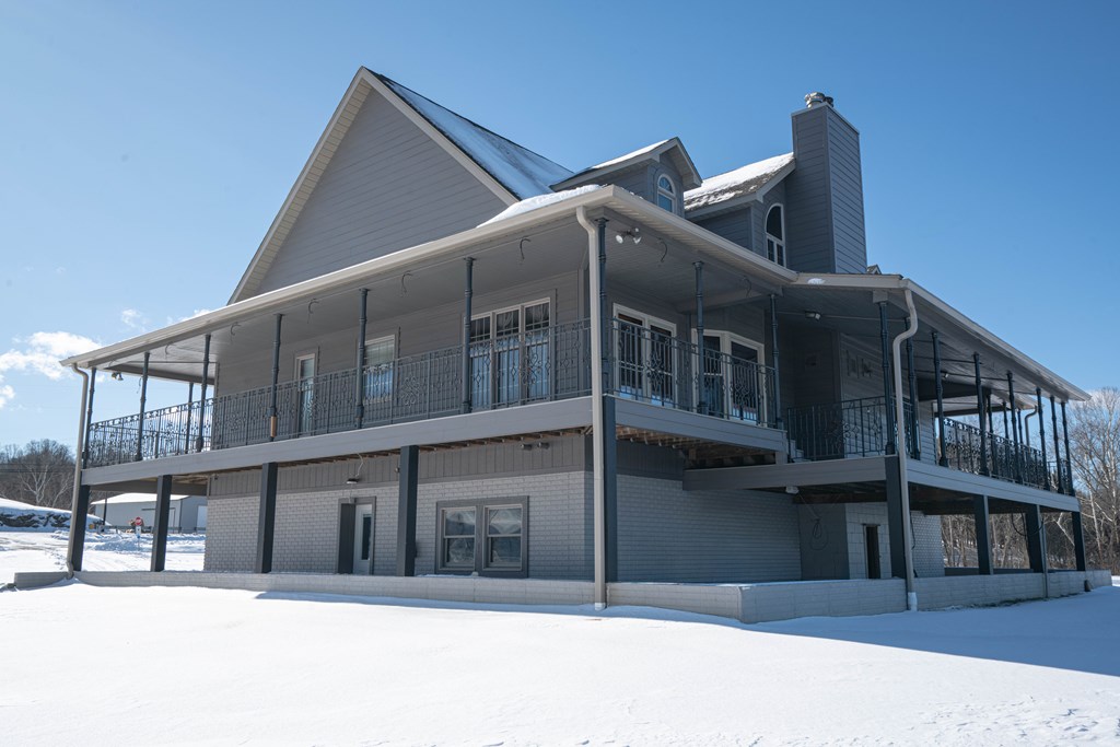 St. Marys, West Virginia, 26170, United States, 4 Bedrooms Bedrooms, ,4 BathroomsBathrooms,Residential,Active,2016730