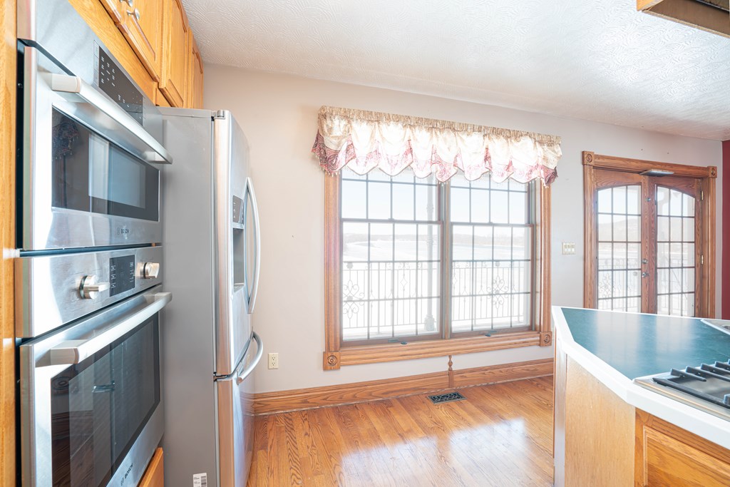 St. Marys, West Virginia, 26170, United States, 4 Bedrooms Bedrooms, ,4 BathroomsBathrooms,Residential,Active,2016730