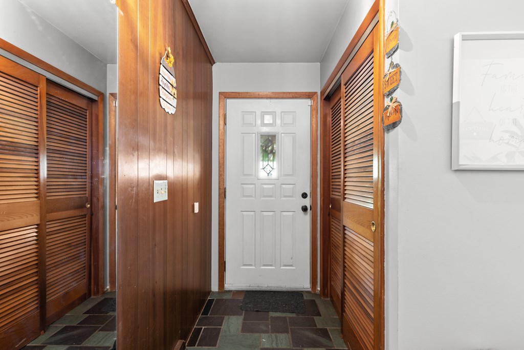 160 Nichols Rd. & 105 Ginger Lane