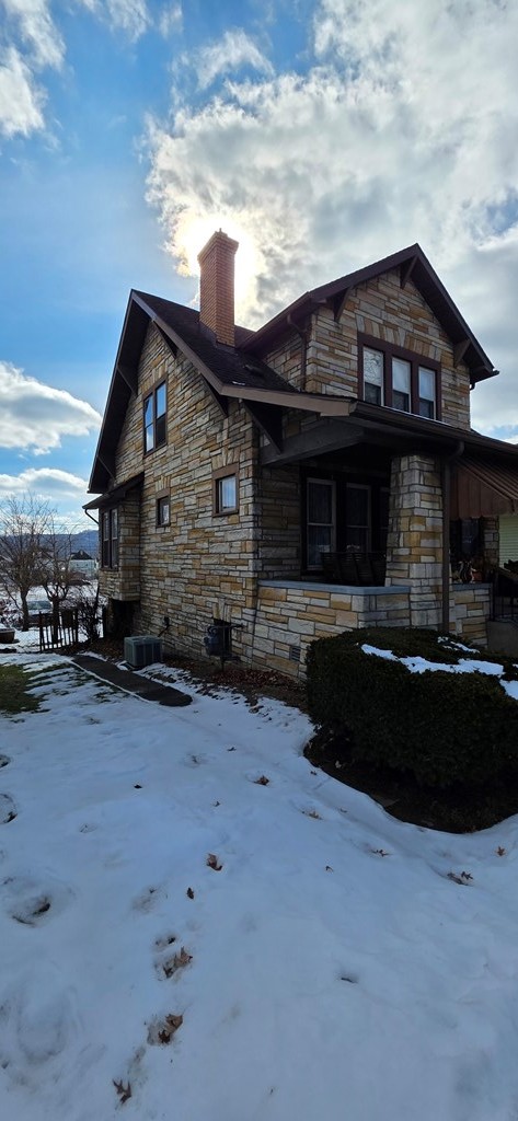 1705 Virginia Street