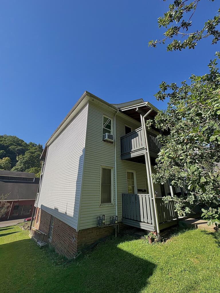 11 Virginia Avenue