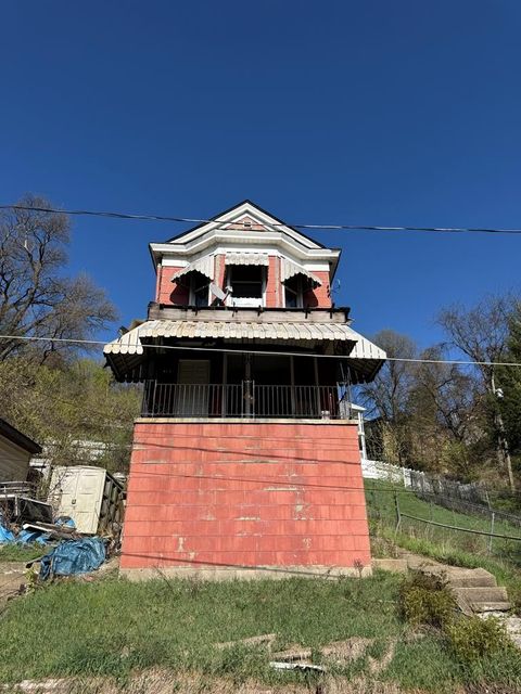 324 Wilbert Wheeling WV 26003