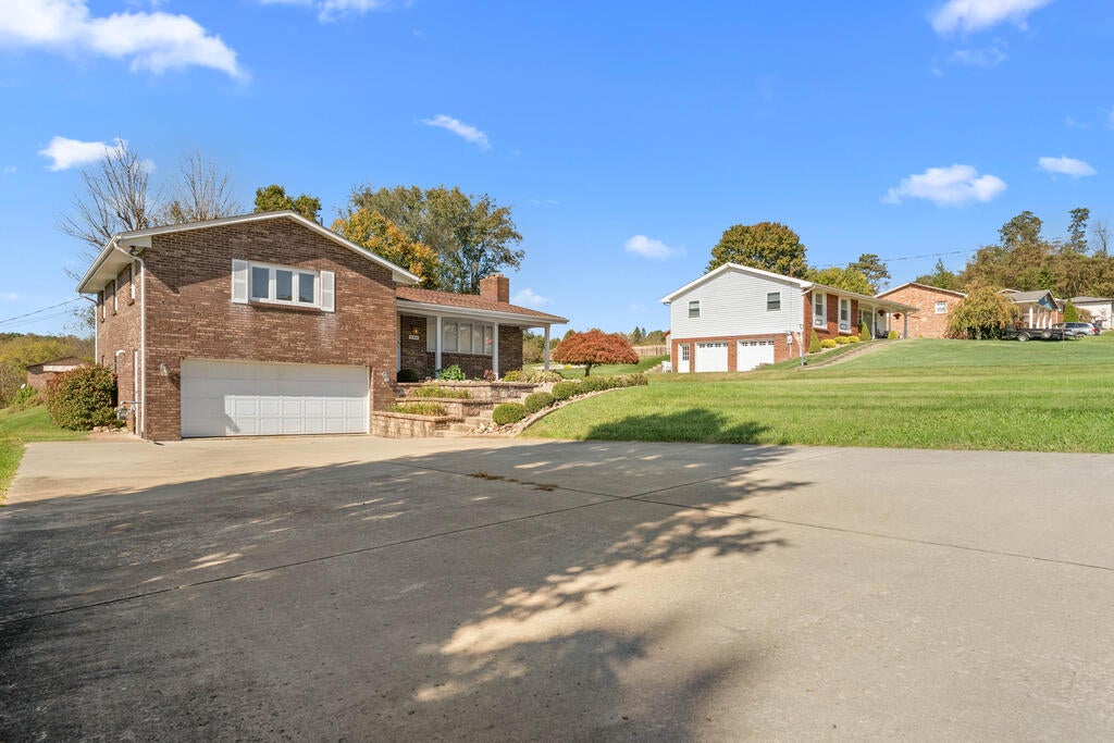 240 Manor Drive