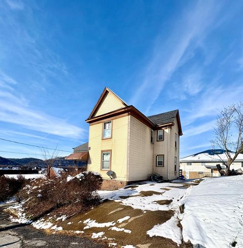 7 N 16th Street Wheeling WV 26003