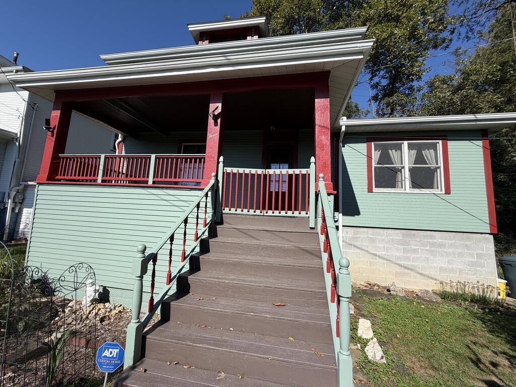 3 RAVINE AVENUE