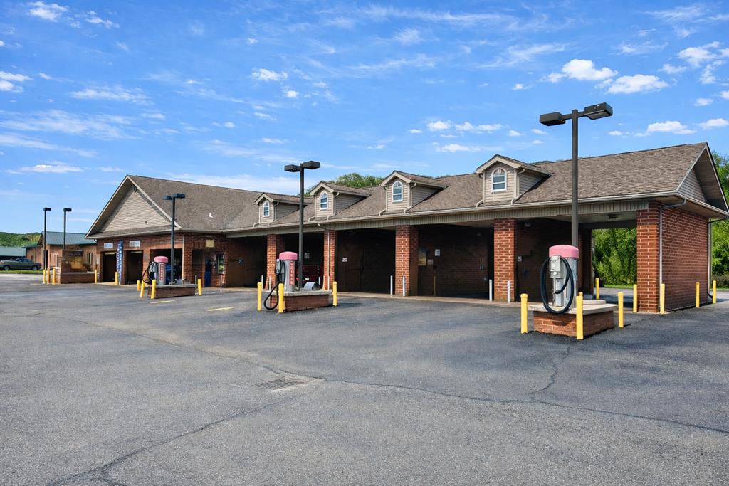 1614 WHEELING AVENUE