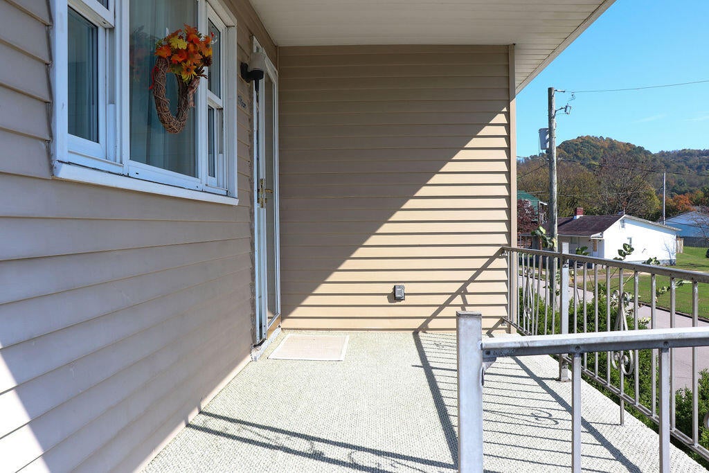9 Walnut Avenue