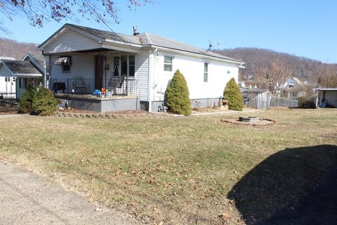 408 Myrtle Avenue Moundsville WV 26041