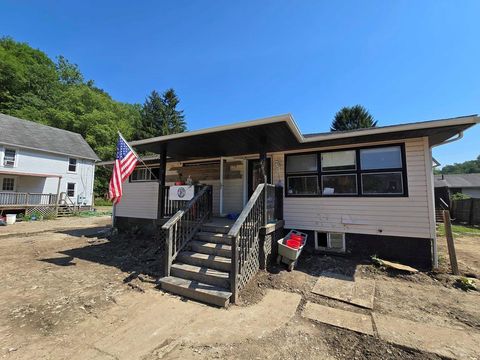 46 Sheridan Ave. Triadelphia WV 26002