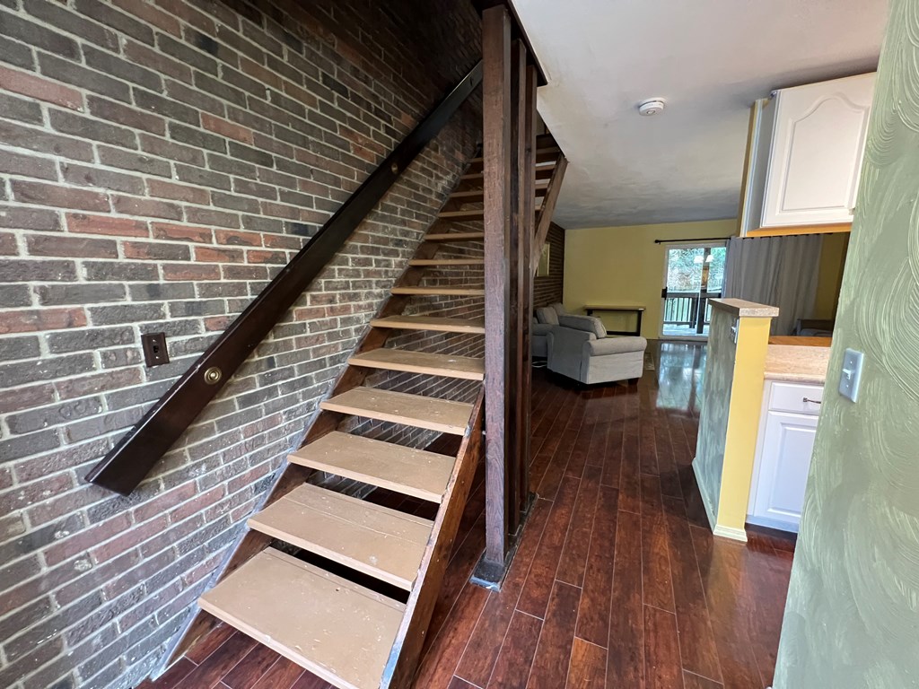 98 Edgewood Street B6