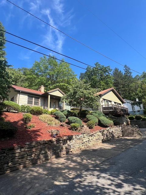 220 Carmel Road Wheeling WV 26003