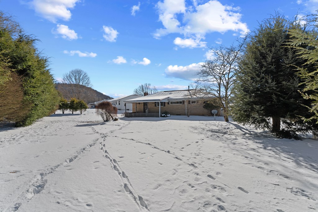 534 Greenbriar Court