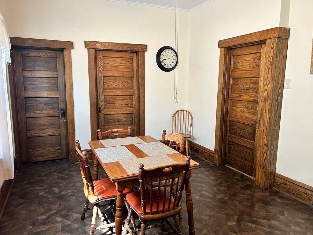 300 Tomlinson Avenue