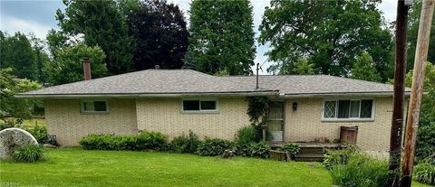 7 Teaberry Drive Chester WV 26034