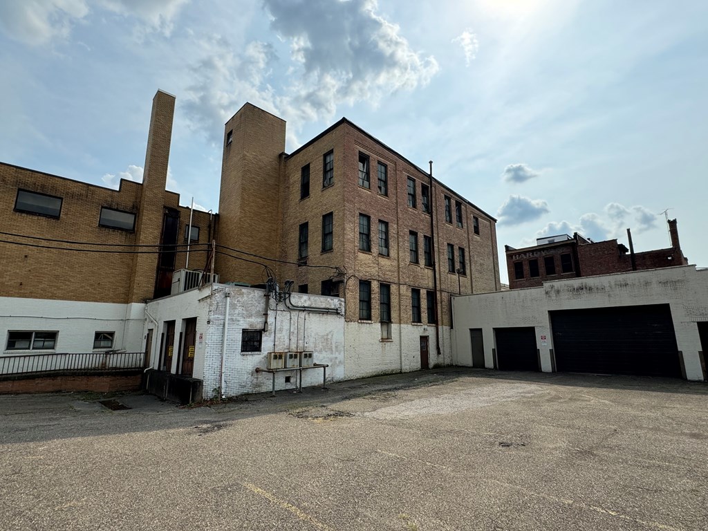 11th Chapline Street