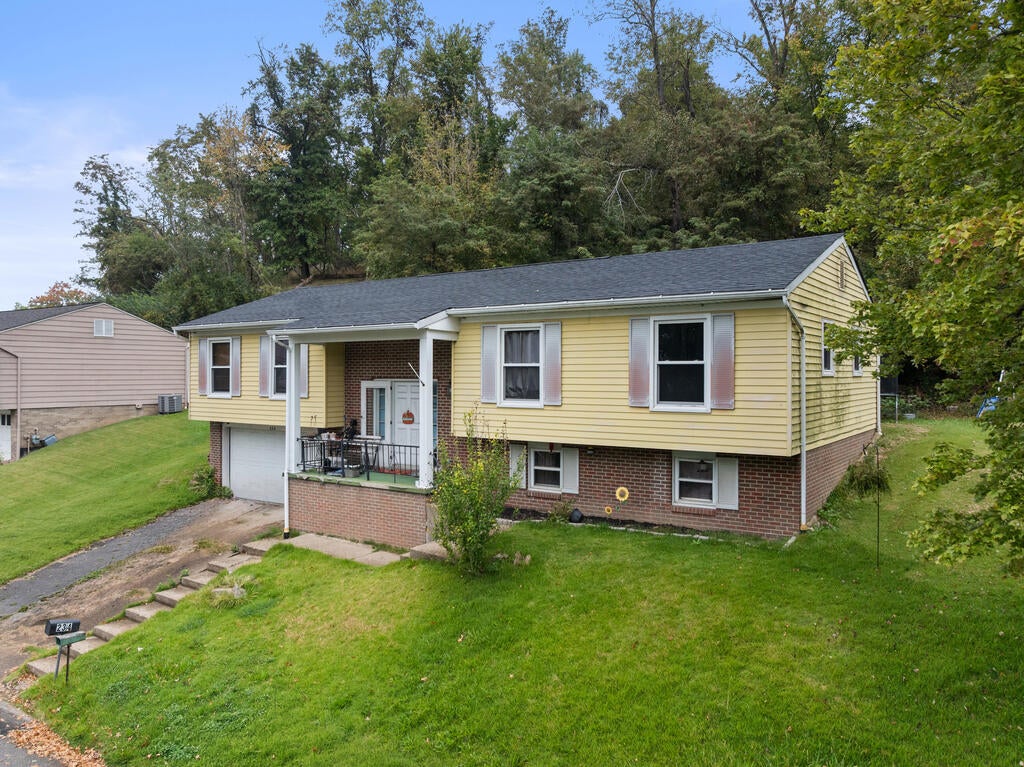 234 W Cardinal Ave