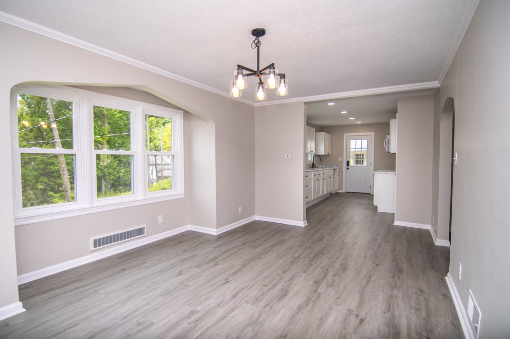 27 Ridgewood ave