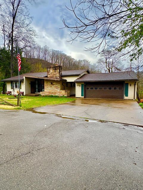 69 Circle Drive New Martinsville WV 26155