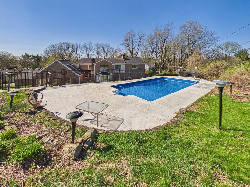 22 Boxwood Circle