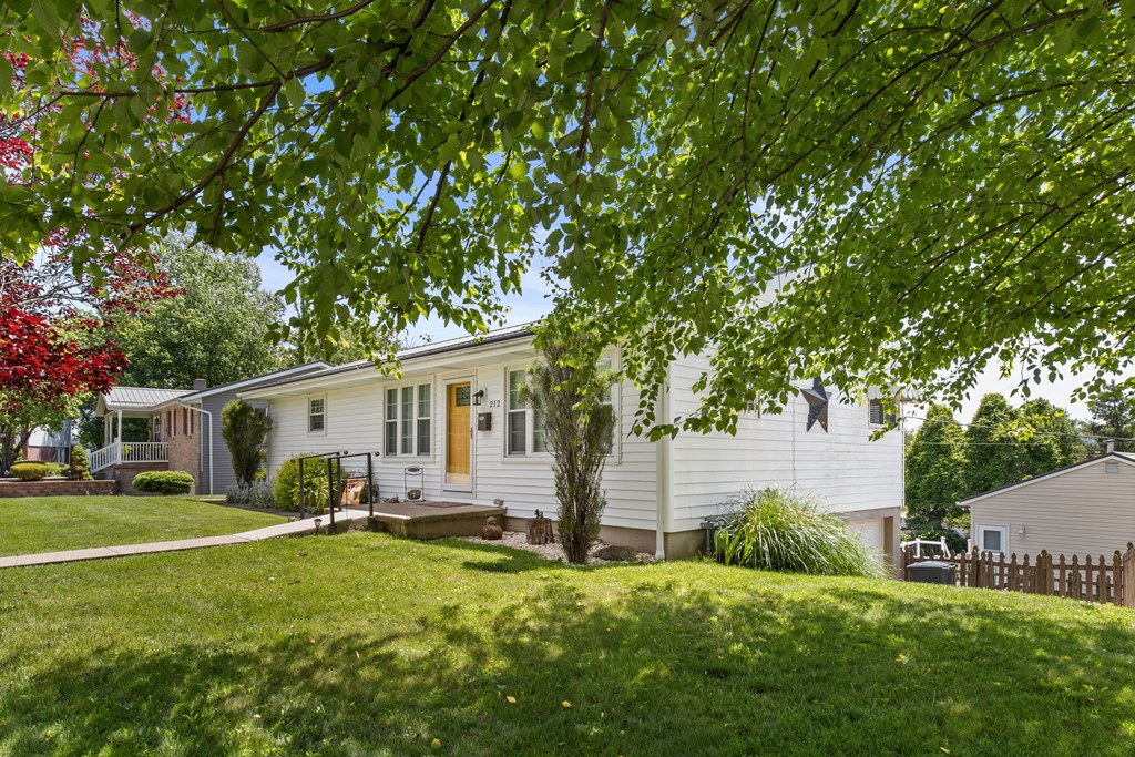 212 Blaney Avenue