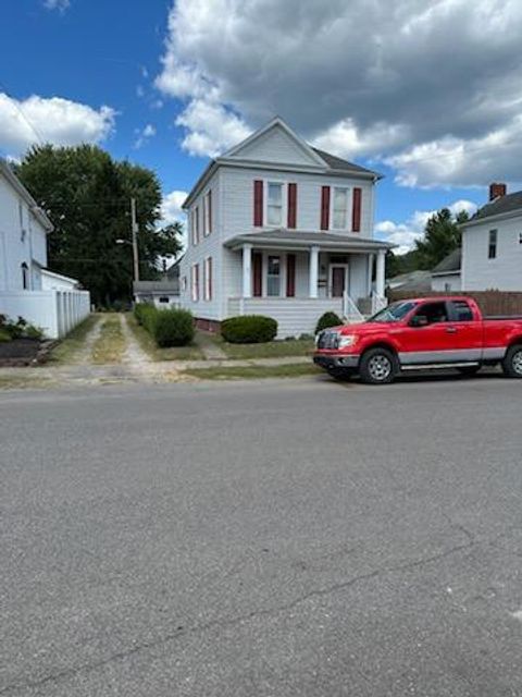 1512 Fourth Street Moundsville WV 26041