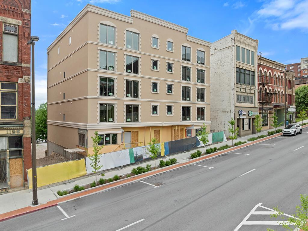 1115 Main Street, Suite 4B