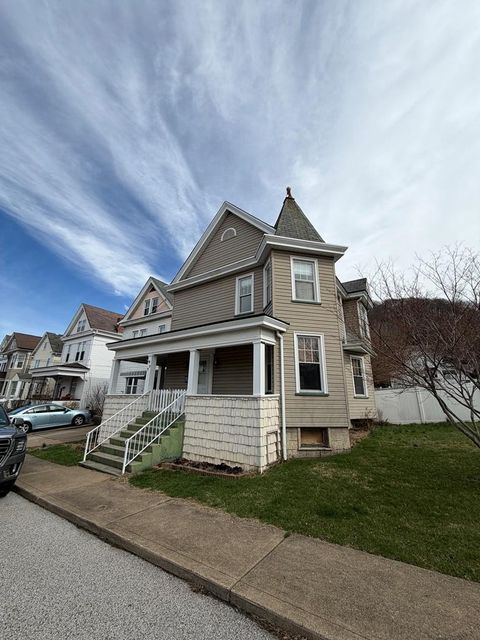 99 Lynwood avenue Wheeling WV 26003