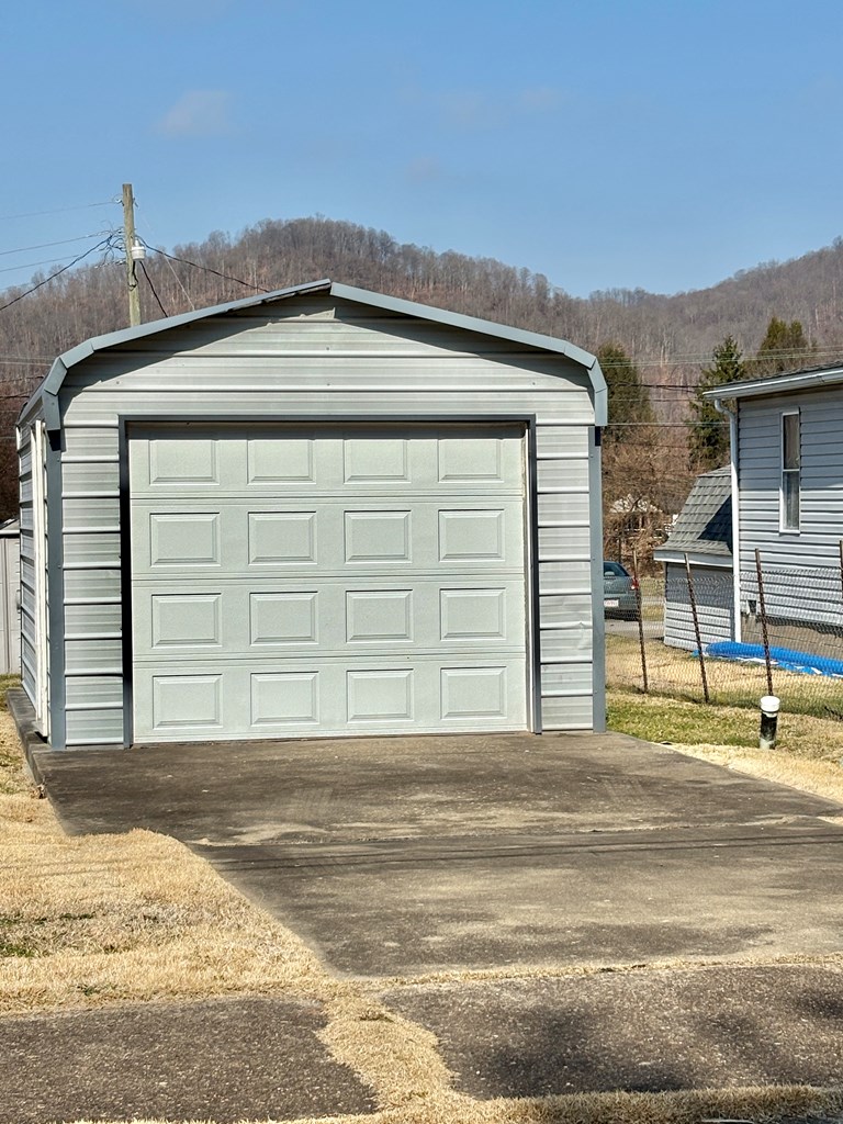 617 North 6th . Avenue