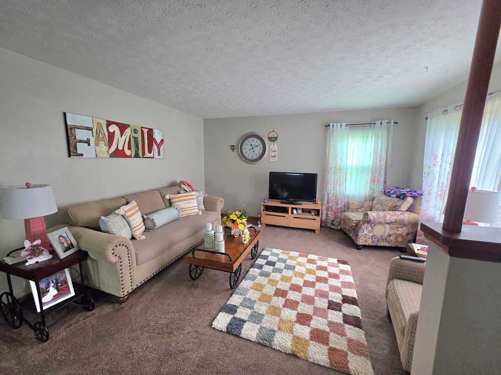 68 Oak Drive Circle