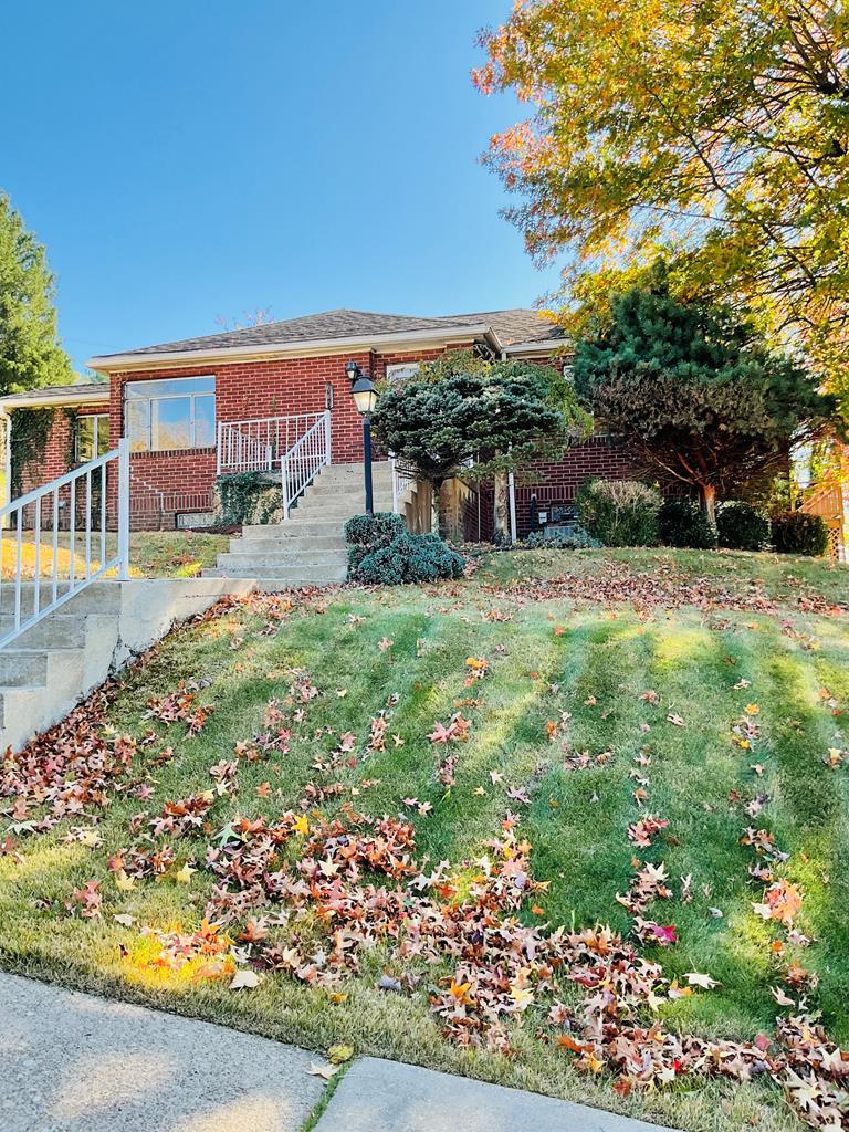 405 Edgewood Terrace