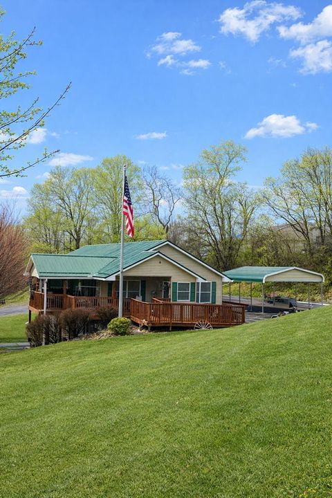 988 GENTEEL RIDGE ROAD Wellsburg WV 26003