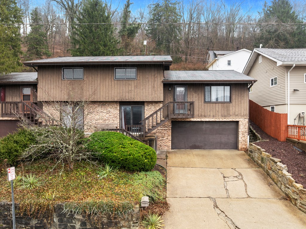 1 1/2 East Paxton Ave