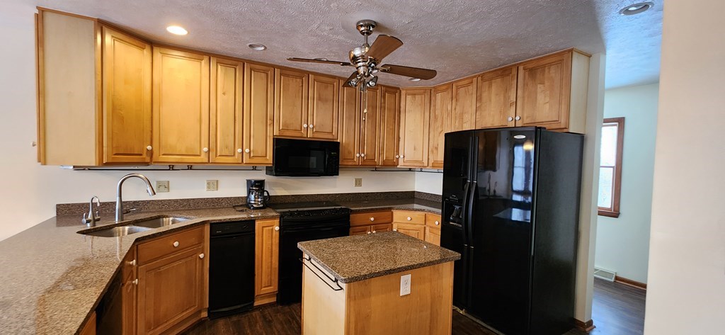 183 Split Rail Estates