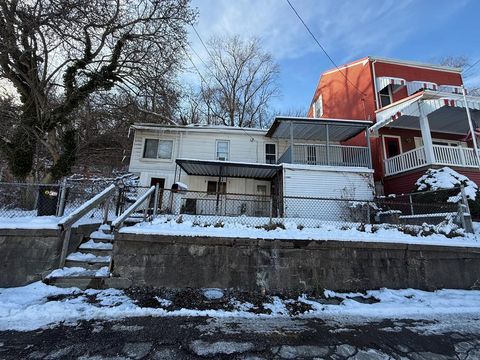 1300 Lane H Wheeling WV 26003