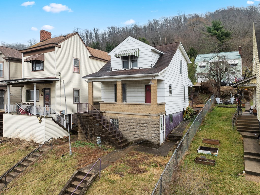 **1108 Marshall Street