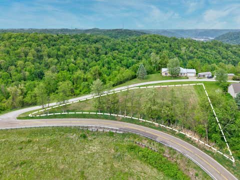 Photo for 15-033004. Country Boulevard