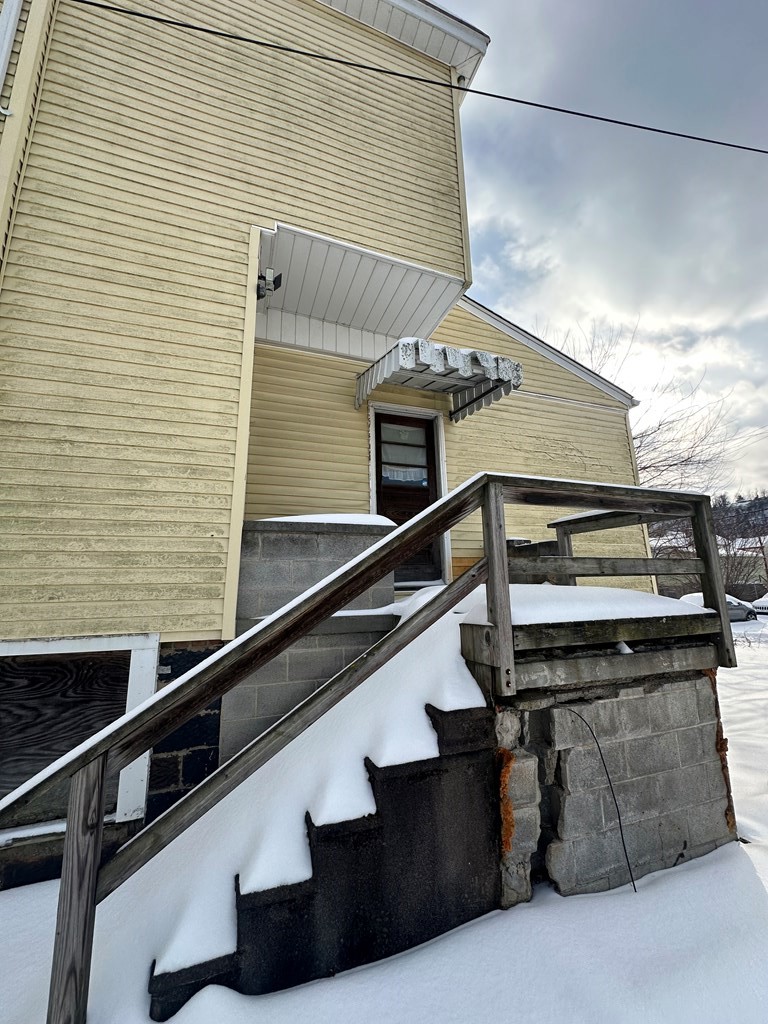 301 & 303 South York Street