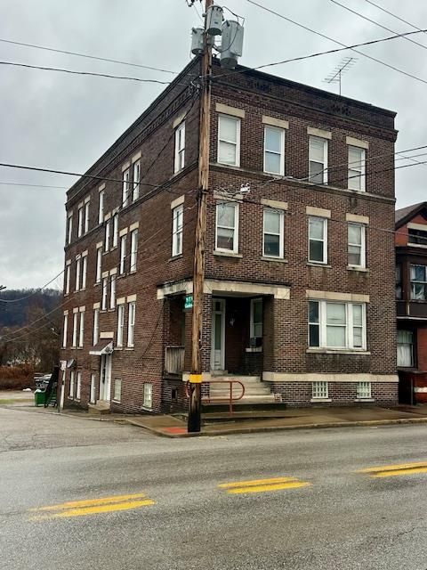 23 Garden Court Wheeling WV 26003