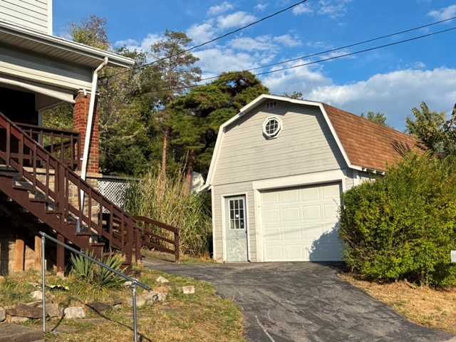 106 S Highland Avenue