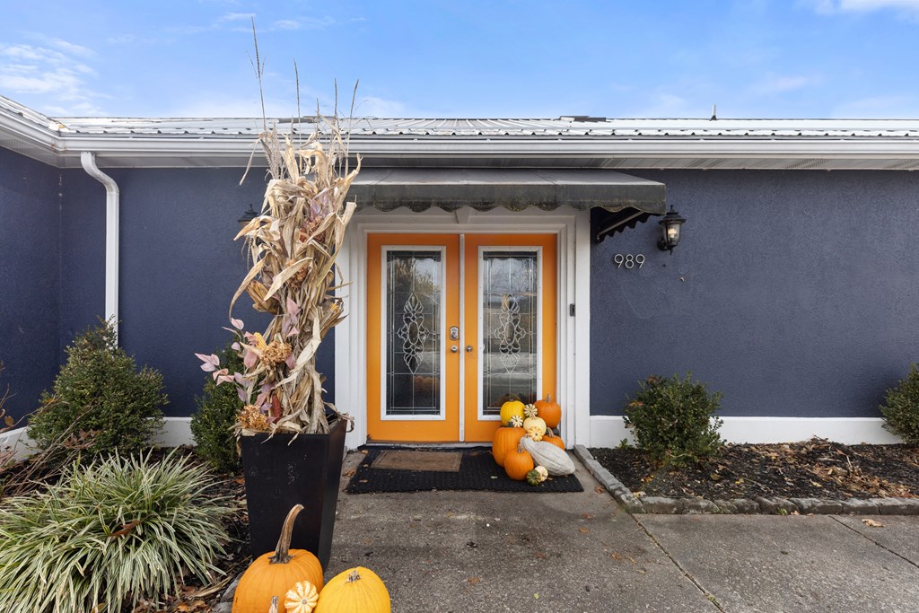 989 GRANDVIEW STREET