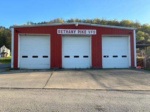 32 Center Street Bethany WV 26032