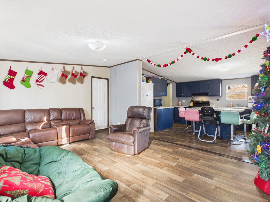 17579 Middle Island Road