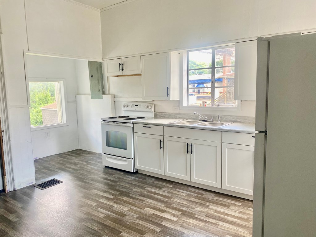 19 South Broadway Street