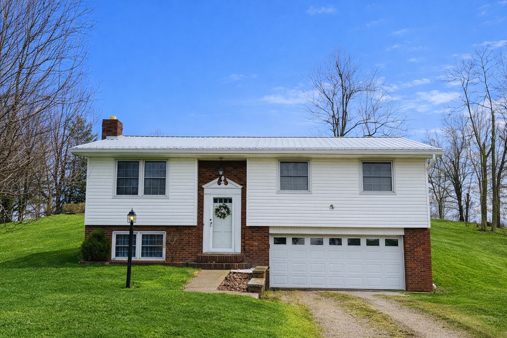 1506 LINDSAY LANE RD.