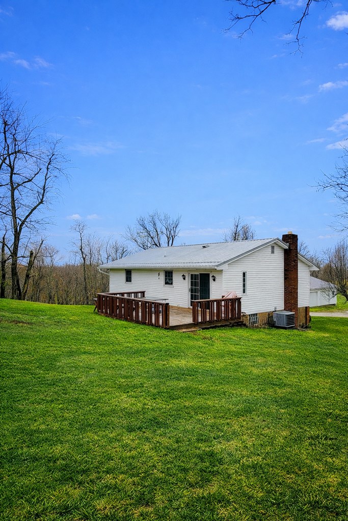 1506 LINDSAY LANE RD.